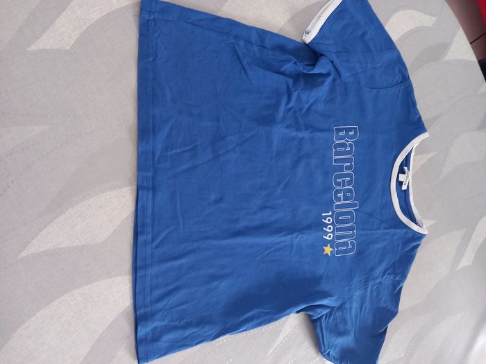 Tee shirt