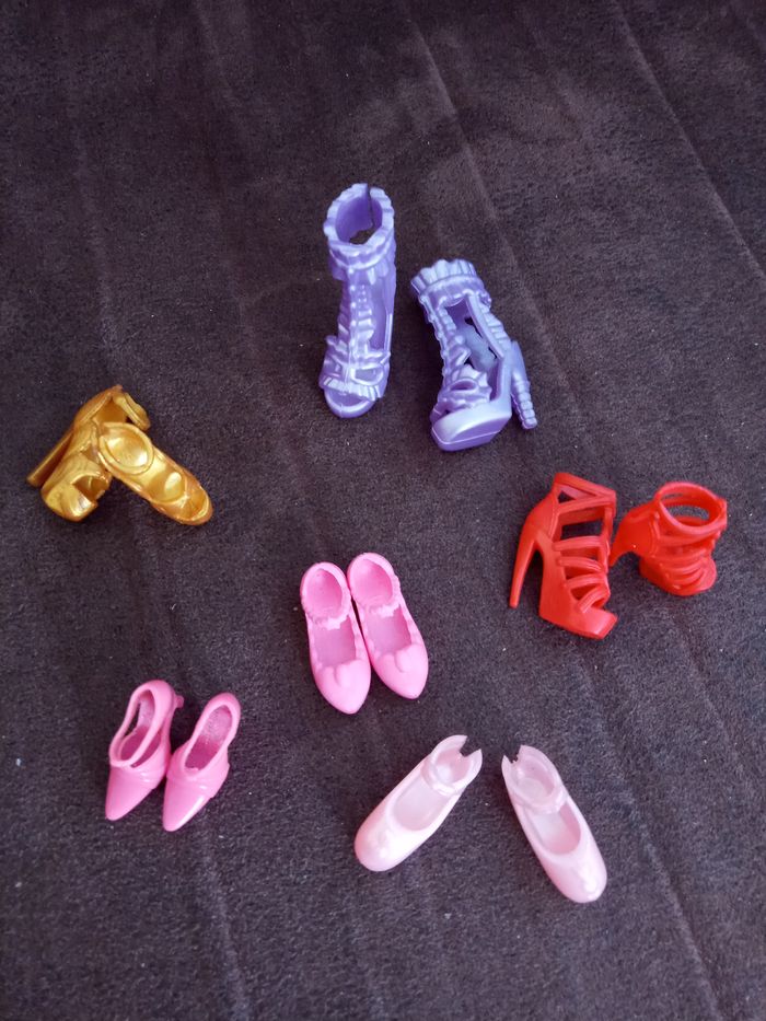 Lot de 6 Paires de Chaussures pour poupée Barbie ou autres