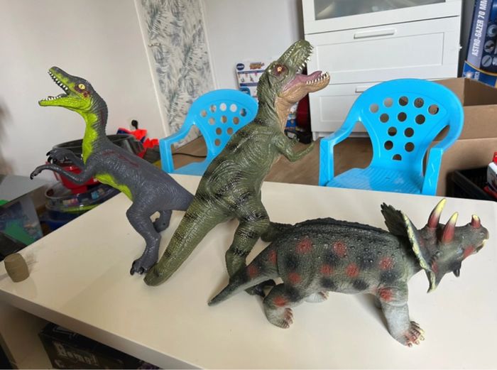 Lot de dinosaures - photo numéro 3