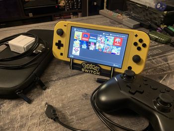 NINTENDO SWITCH LITE Jaune Optimisé 128Go