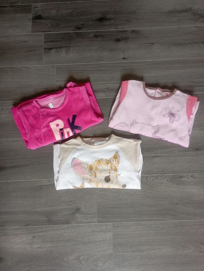 Lot pyjamas une pièce taille 24 mois - photo numéro 2