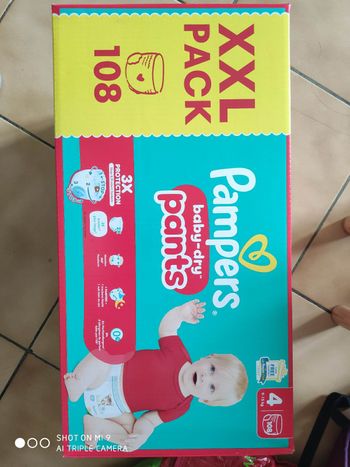 Lot de 108 couches culottes Pampers pants taille 4
