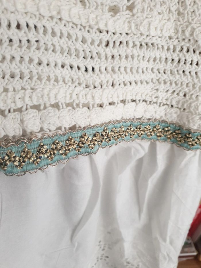 Top en macramé et dentelle anglaise neuf - photo numéro 3