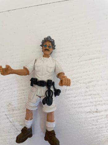 Figurine dr harry gage