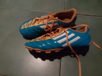 Chaussures foot Adidas
