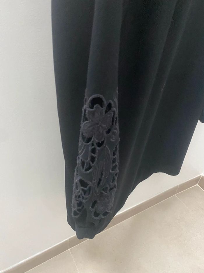 Robe noire - photo numéro 3