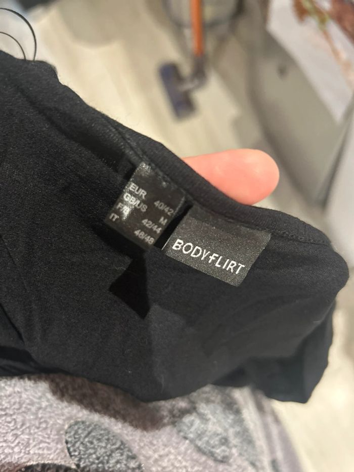 Robe taille 40/42 - photo numéro 4