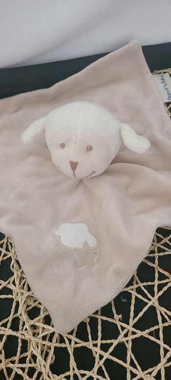 Doudou plat mouton agneau beige blanc BOUT'CHOU