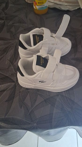 Baskets lacoste bébé