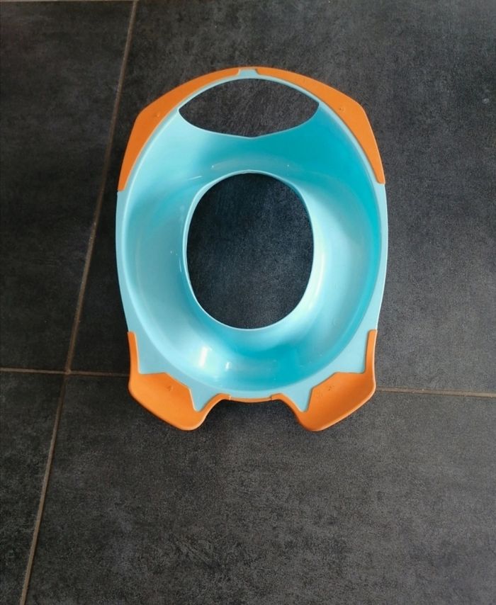 Réducteur de toilette. - photo numéro 4