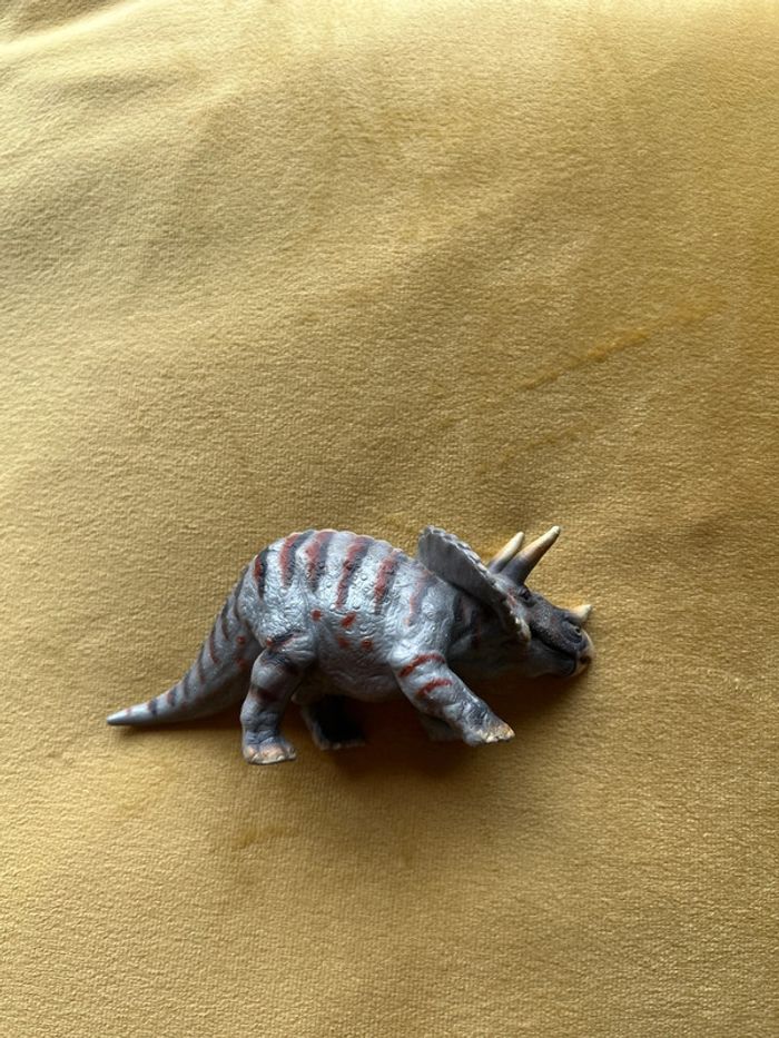 Figurine rhinocéros - photo numéro 3