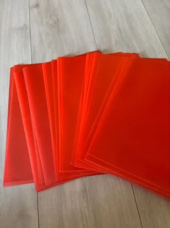 Lot de 35 pochettes rouge