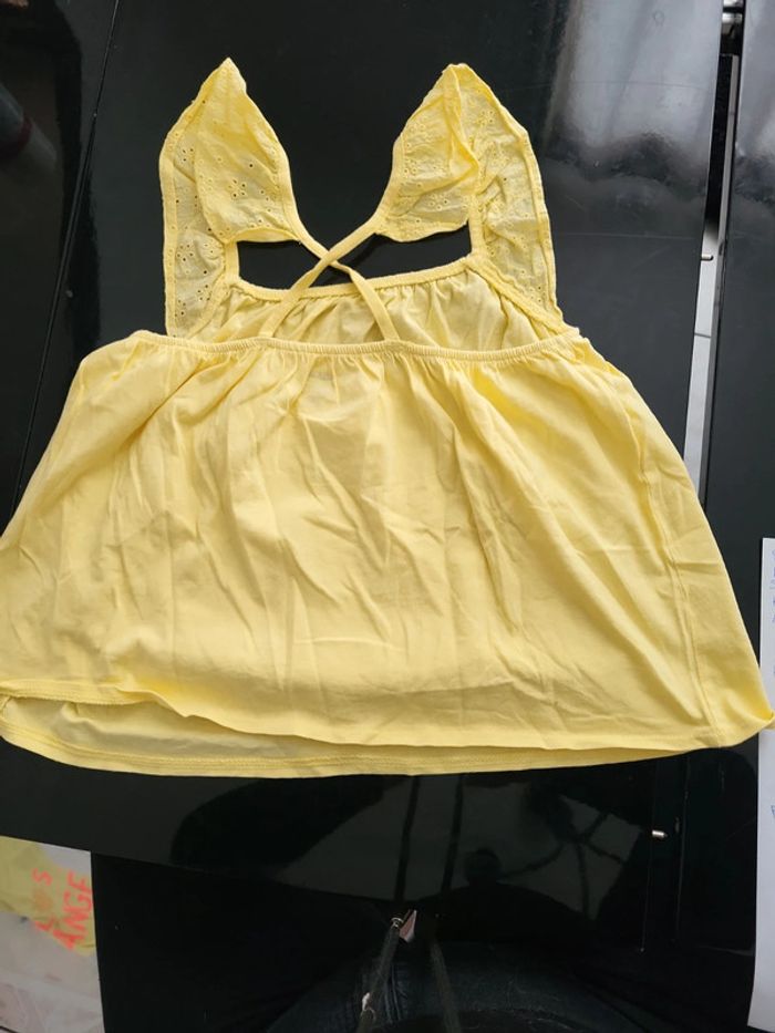 Haut a bretelles kiabi 10 ans - photo numéro 2