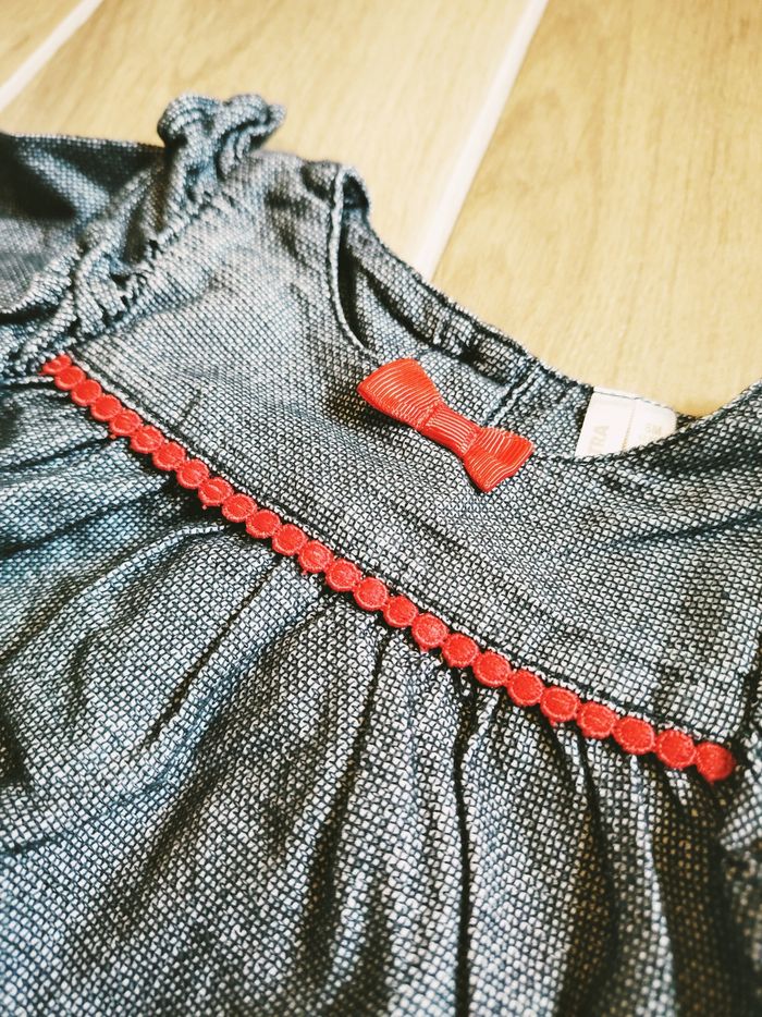 👗Orchestra - Robe à manches longues gris chiné liseré et noeud rouge Taille 6 mois - photo numéro 3