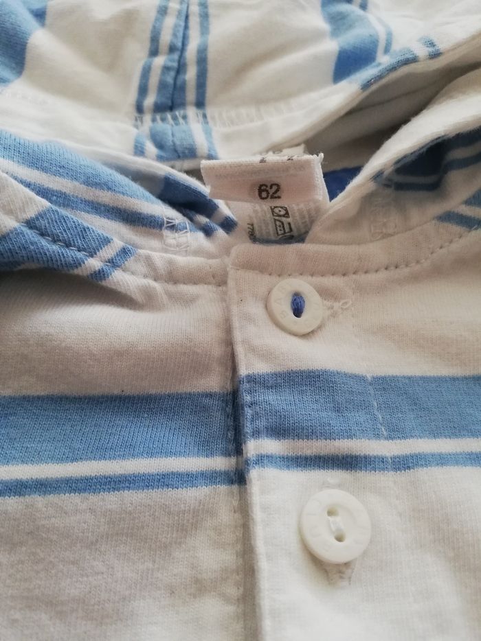 Polo à capuche blanc et bleu - photo numéro 2