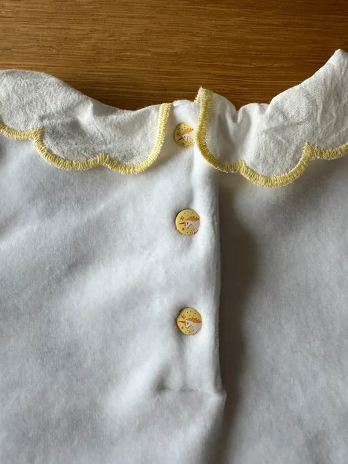 Pyjama 2 pièces ML haut en velours et bas jaune coton thème Licorne NEUF - Taille 4 Ans - photo numéro 12