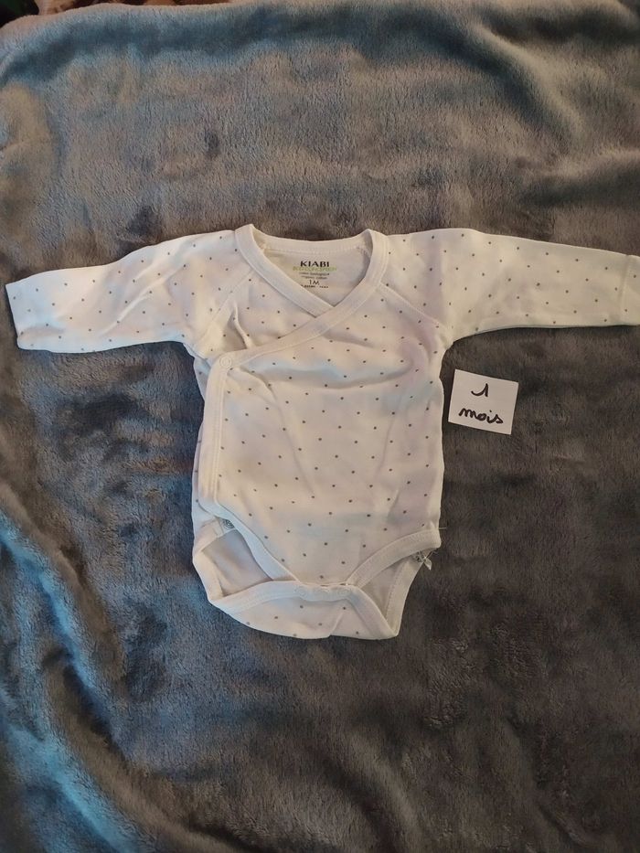 Lot 5bodys 1 mois - photo numéro 4