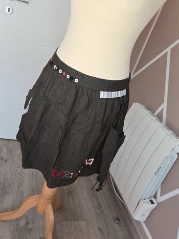 Jupe Kaki Neuve Desigual taille 40