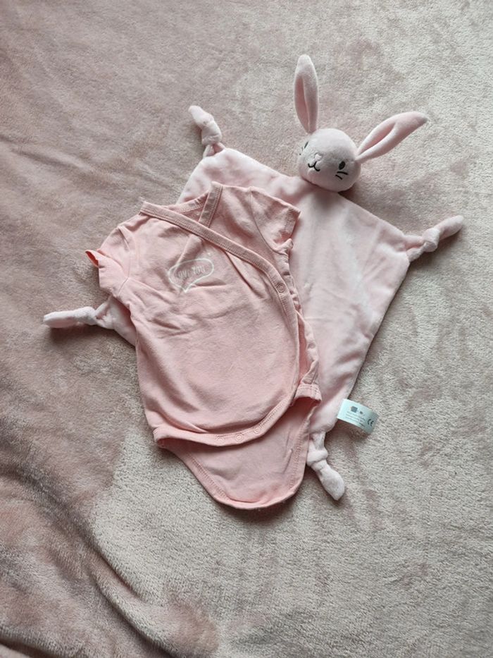 Body et son doudou.