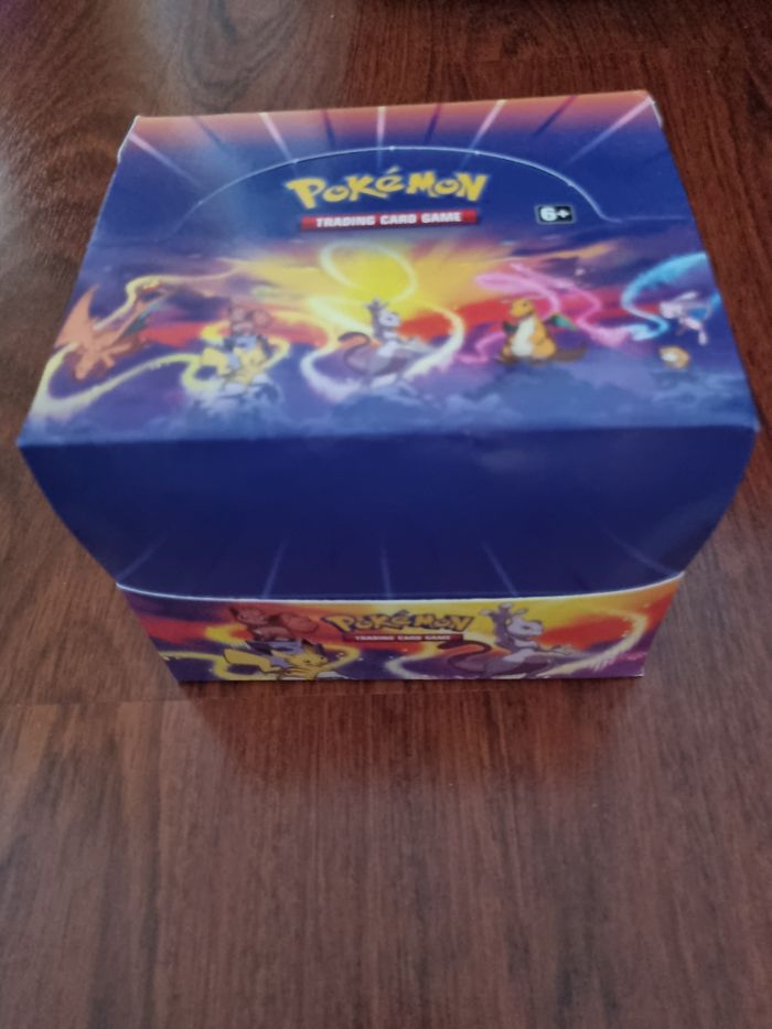 Display Pokemon Mini Tin de Kanto - photo numéro 3