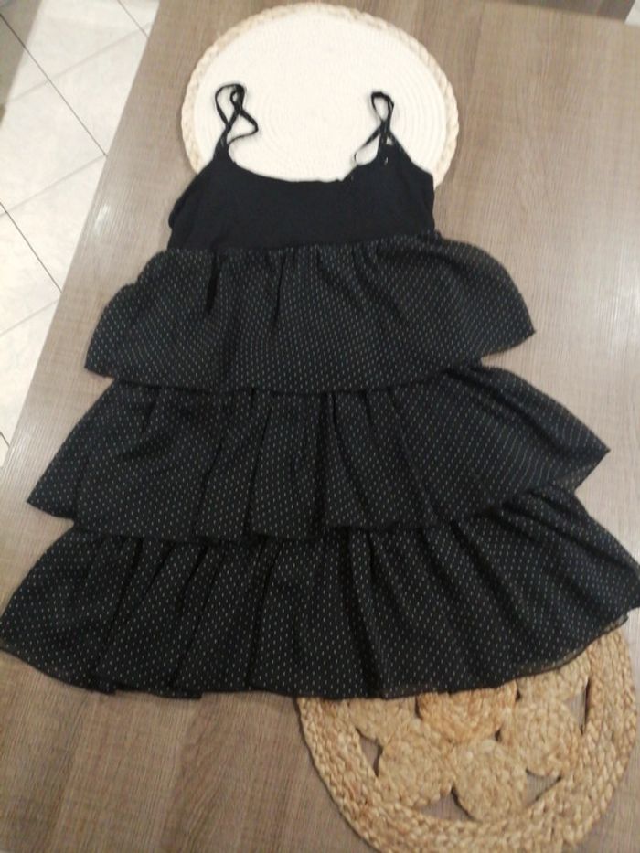 Robe courte à volant petit pois