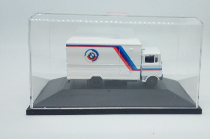 SCHUCO 22373 CAMION MERCEDES BENZ LP608 BMW 1/87 - photo numéro 3