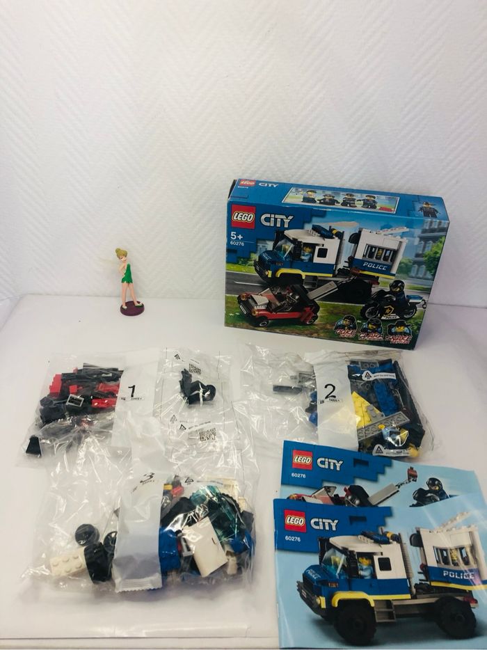 LEGO 60276 City Police Le Transport des Prisonniers - photo numéro 3