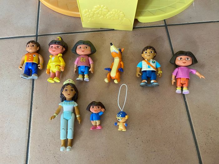 Lot Dora - photo numéro 2