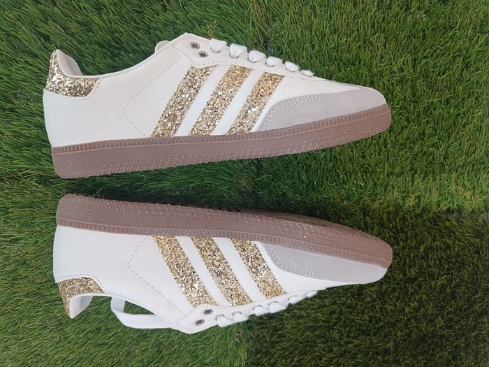 Adidas Samba blanches et dorées taille 39 1/3 - photo numéro 6