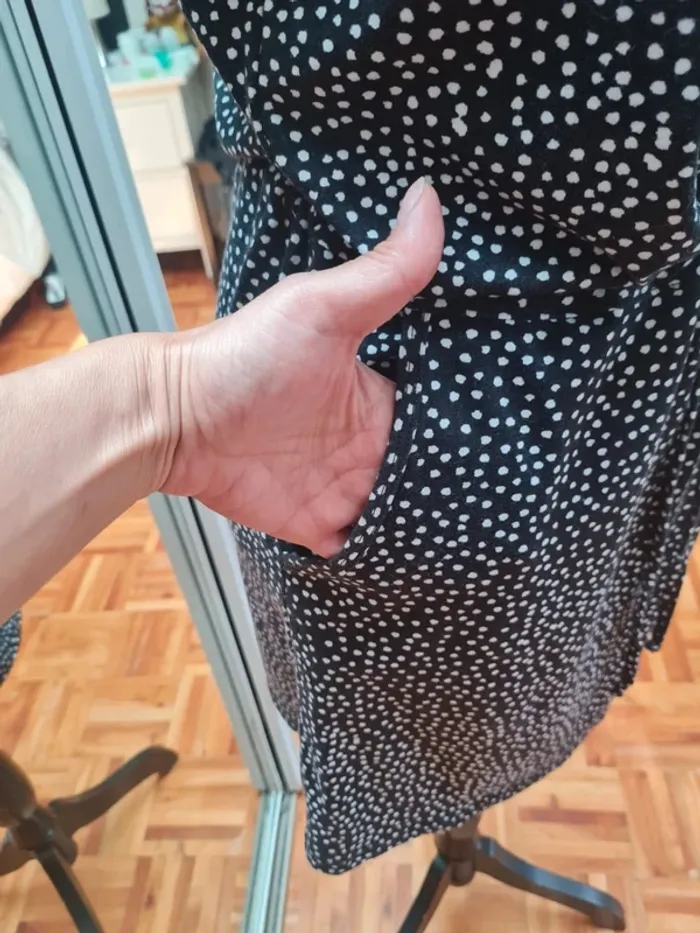 Robe YFT indiqué TS plutôt L - photo numéro 3