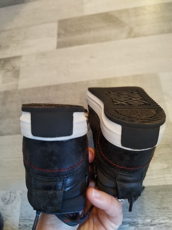 🌀 Chaussures taille 25 - photo numéro 9