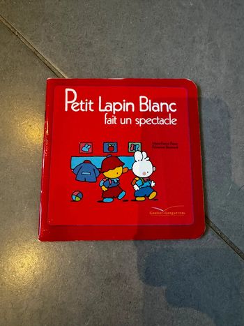 Livre / Album - Petit lapin blanc fait un spectacle - Gautier Languereau