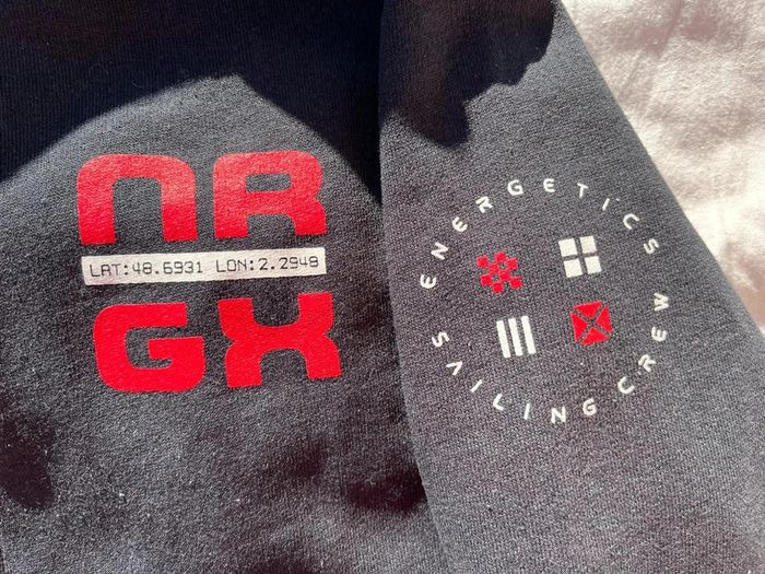 Gilet zippé énergétique taille 10 ans - photo numéro 6