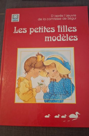 Les petites filles modèles