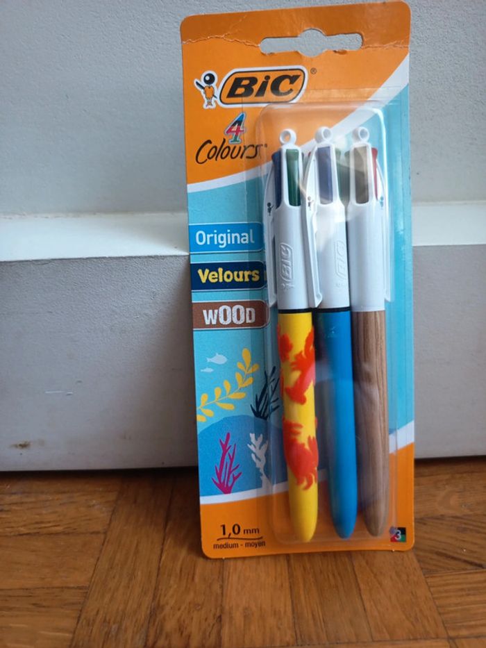 lot 3 bics 4 couleurs - photo numéro 3