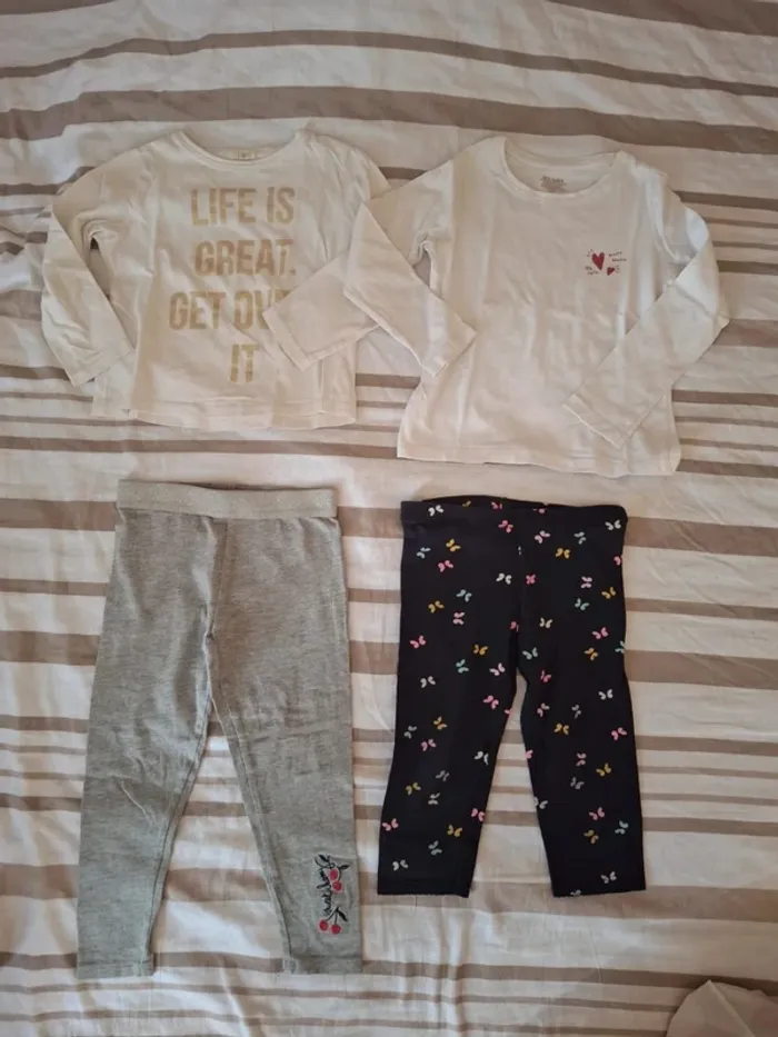 Lot 4 ans vêtements habits 2 ensembles pantalon pantacourt tee shirt