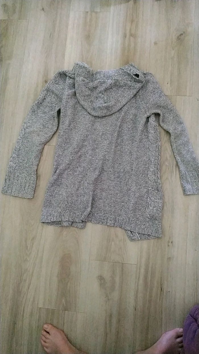 Gilet gris clair - photo numéro 3