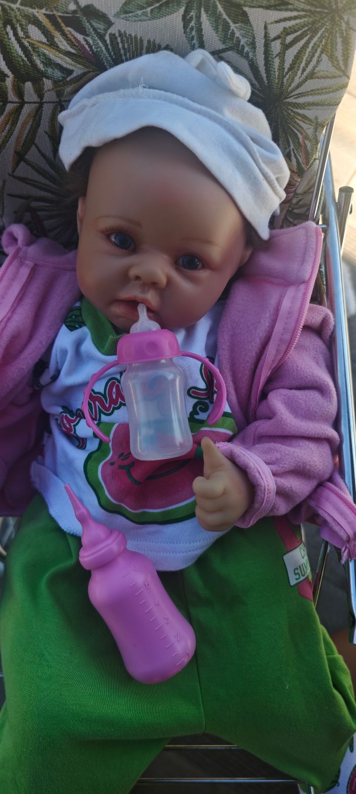 Bébé reborn, poupée avec nombreux vêtements et accessoires - photo numéro 5