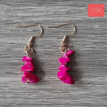 a vendre boucles d'oreilles.neuves emballees