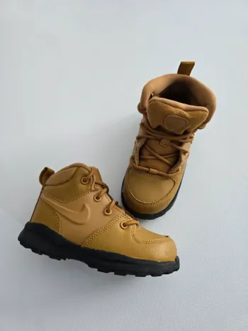 Basket nike montante