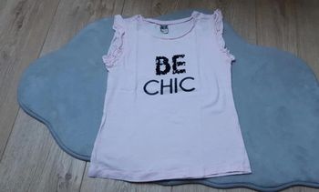 Tee-shirt MC tape à l'oeil rose clair "be chic" 6 ans en très bon état