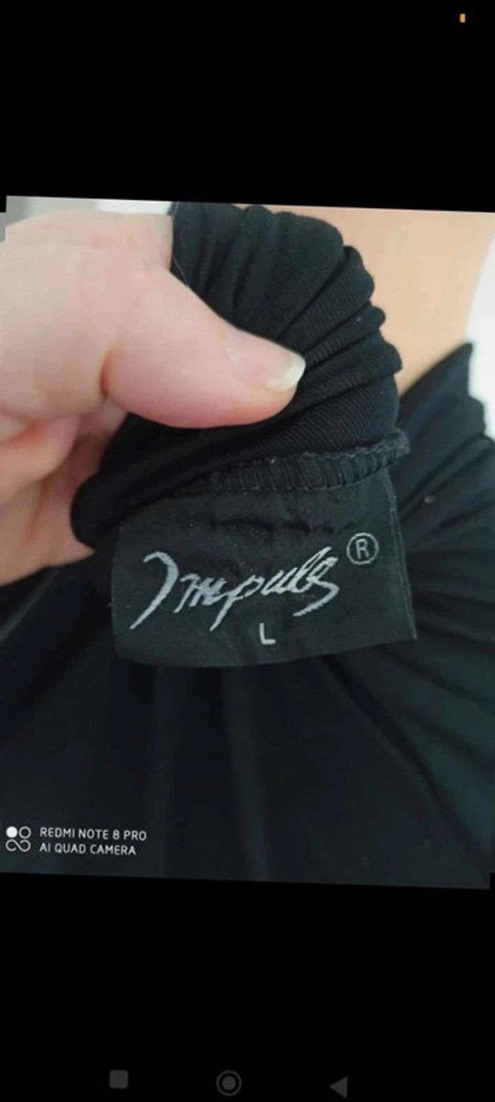 Tee  shirt noir  col  roulé  noire - photo numéro 6