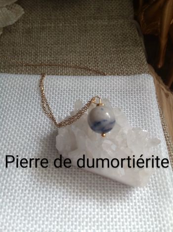 Collier pierre de dumortiérite naturelle 10mm