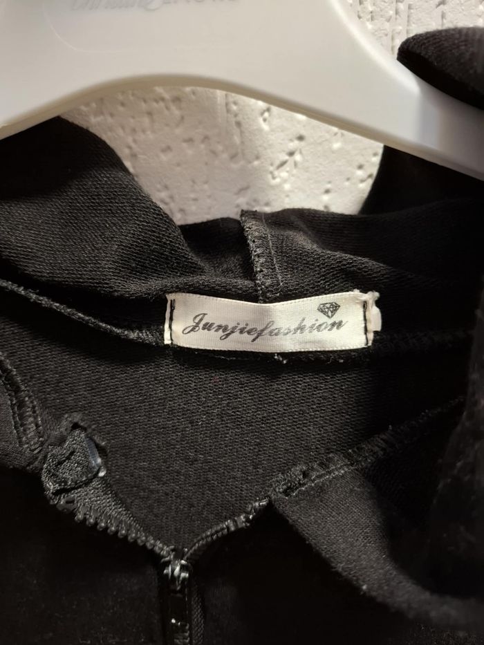 Beau gilet femme JunjieFashion noir à capuche S/M très bon état - photo numéro 2