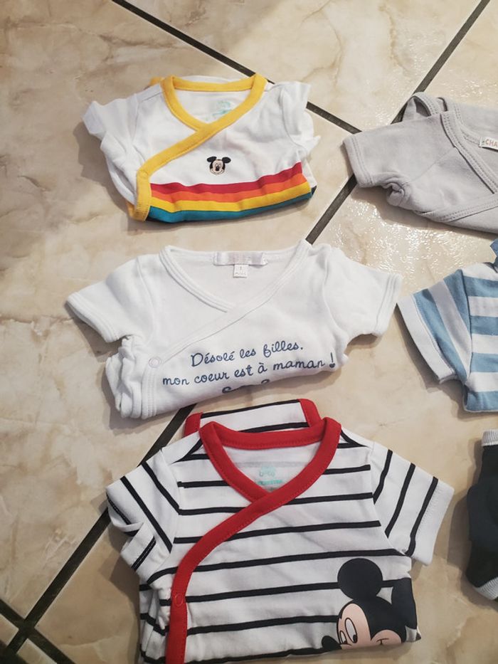 Lot de 6 bodies 1 mois - photo numéro 2