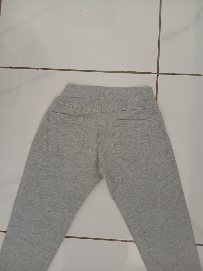 Pantalon en coton fille taille 4 ans 2 poche devant et derrierr - photo numéro 9