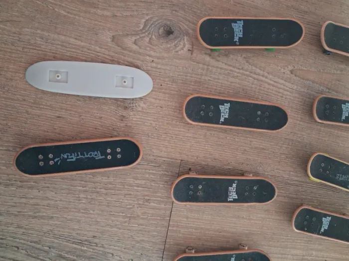 Lot de 10 Fingerboards Tech Deck – séries collector - photo numéro 6
