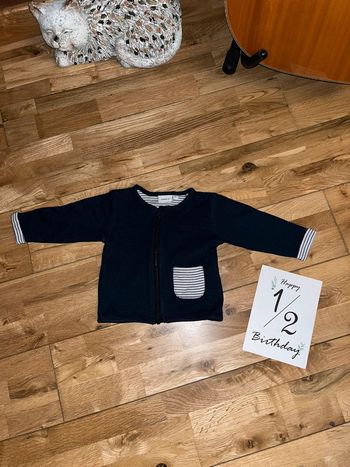 Joli gilet marin très bon état name it 68 cm/4/6 mois