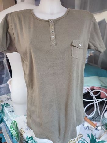 #kytie40femme. T-shirt manches courtes taille 40/42