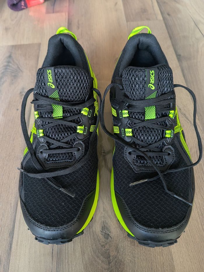 Chaussures trail running homme taille 44 Asics